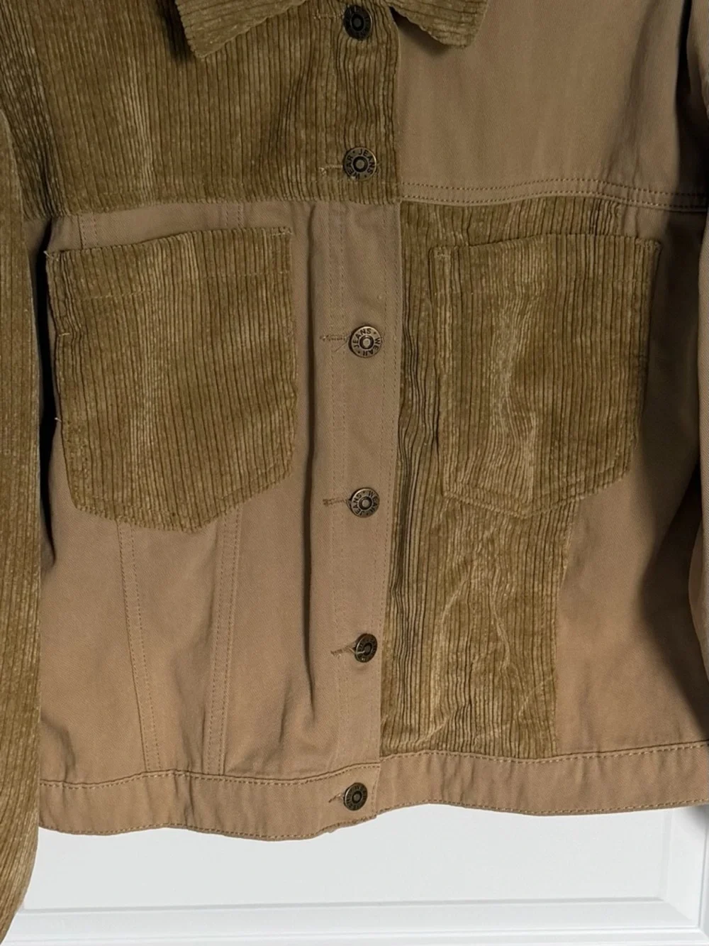 Easel Camel Cotton Corduroy and Patch-Style Jacket Size Large 39514